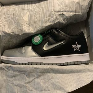 Supreme Nike SB Dunks